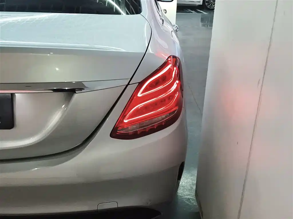 Mercedes-Benz C-Class 2016 C 200 L Sport фото 24