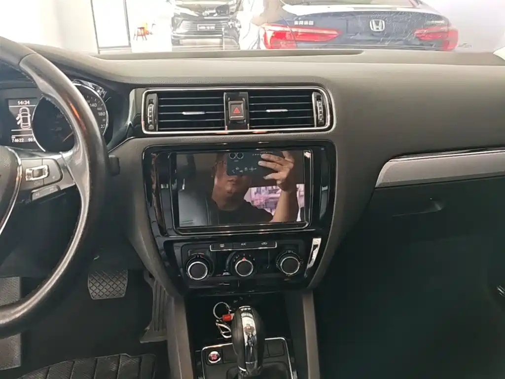 Volkswagen Sagitar 2018 280TSI DSG Comfort фото 13