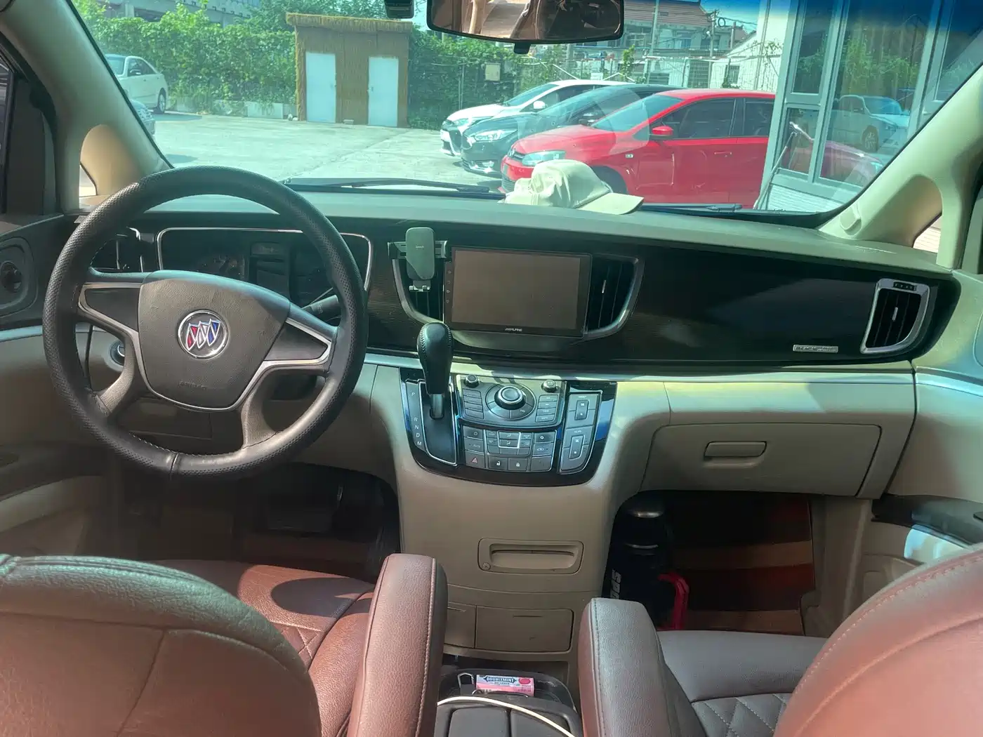 Photo 6 - Buick GL8