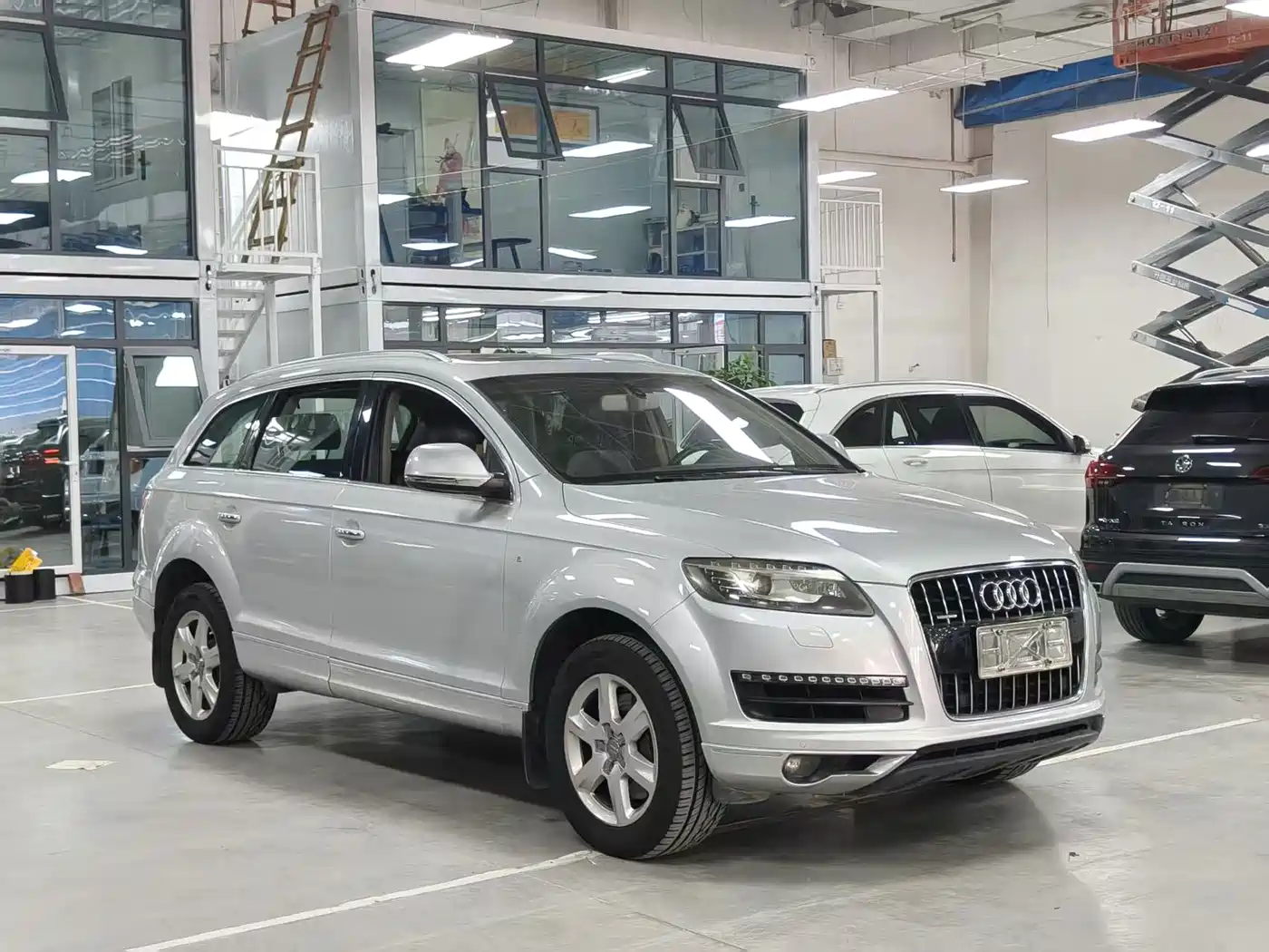 Фото 2 - Audi Q7