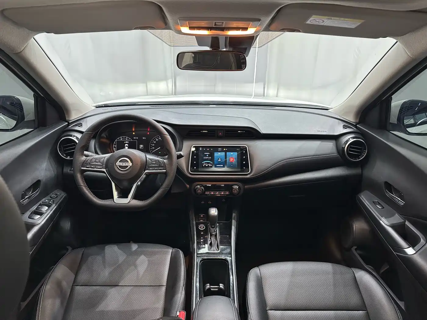 Nissan Kicks 2024 2023 Model Spirited 1.5L Ultimate Dynamic Luxury Edition