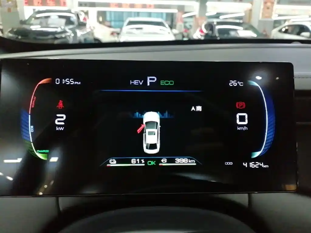 BYD Qin PLUS 2025 DM-i Smart Drive 55KM Leader фото 12