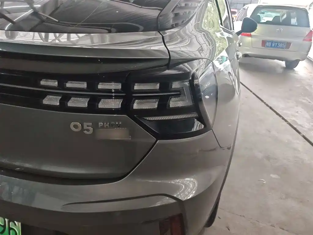 Lynk & Co 05 EM-P 2021 1.5TD PHEV HALO фото 8