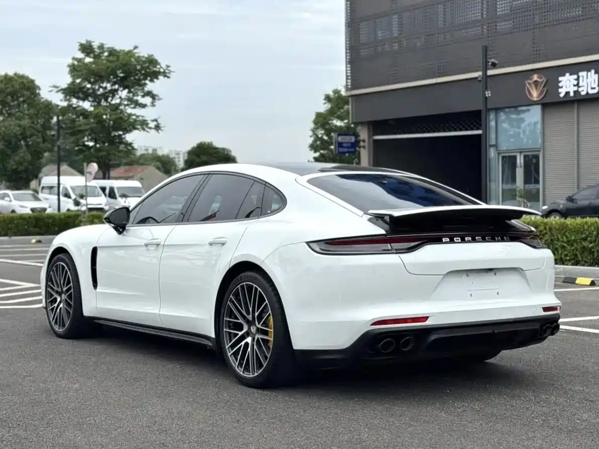 Porsche Panamera 2019 Panamera 4 Sport Turismo 2.9T фото 12