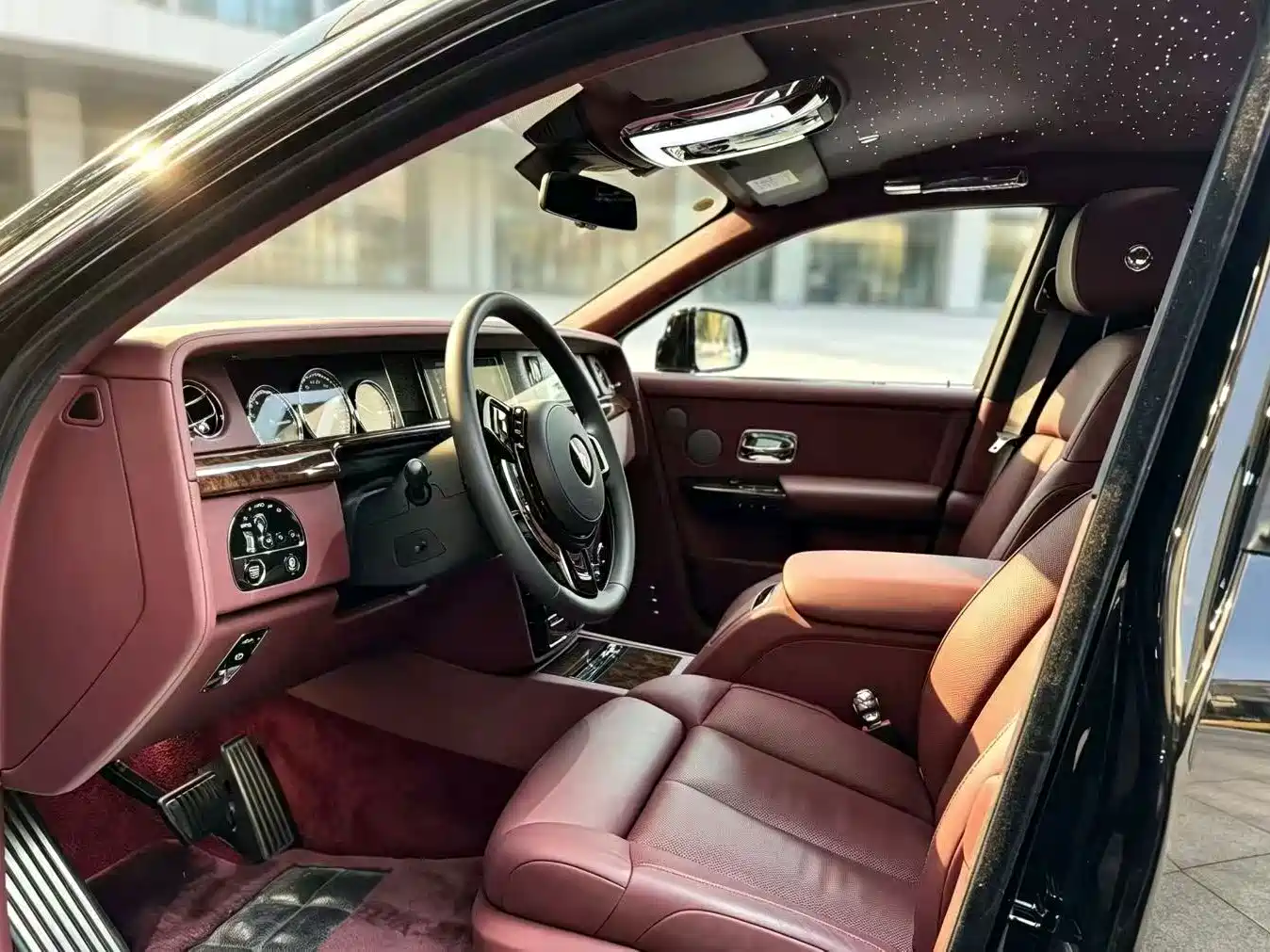 2022 Rolls-Royce Phantom