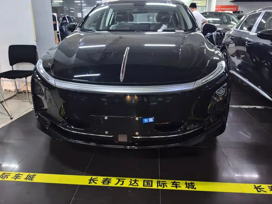 Hongqi E-QM5 2026 2025 610km PLUS