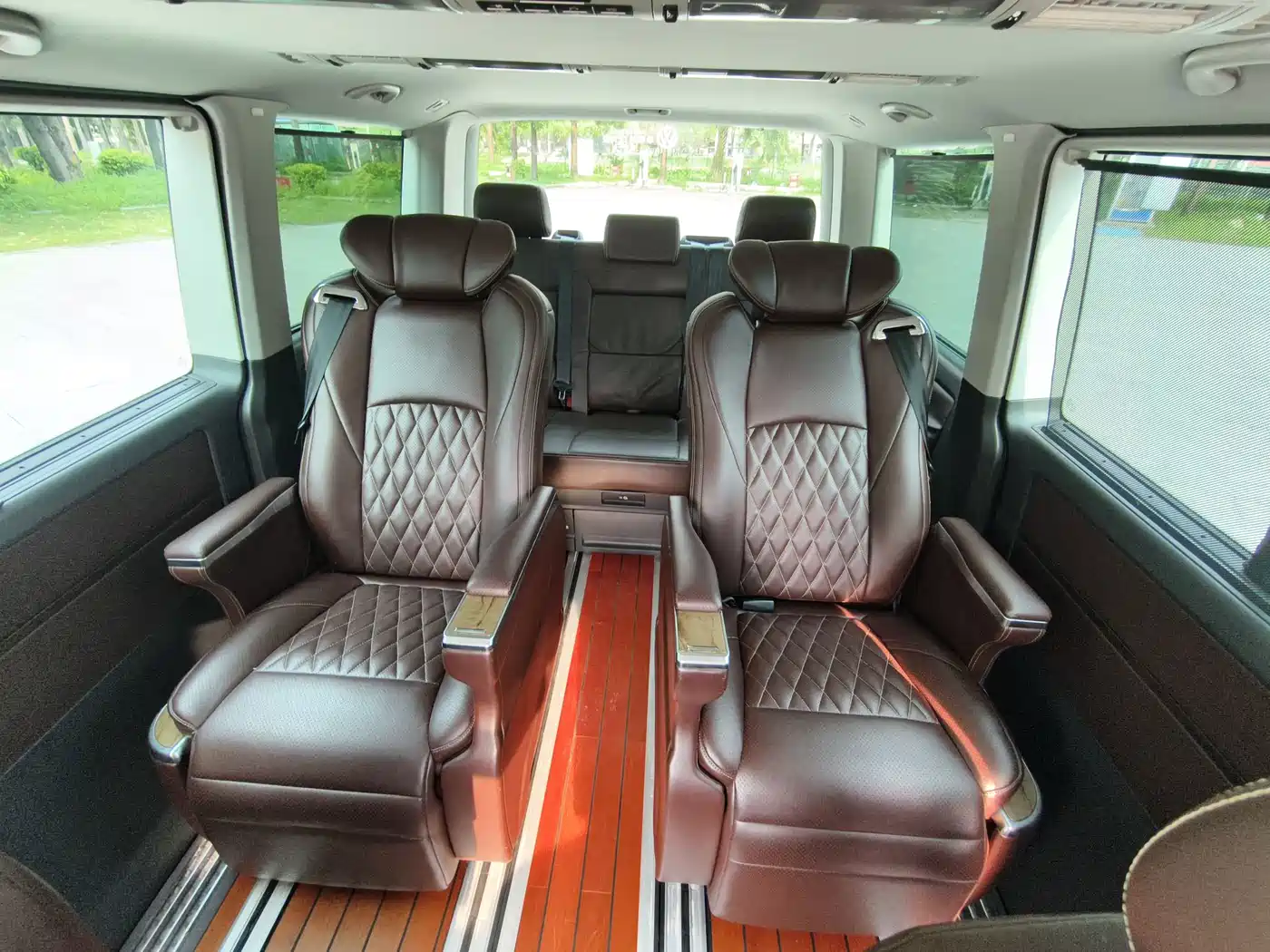 Volkswagen Multivan 2013 2012 2.0TSI 2WD Business Edition