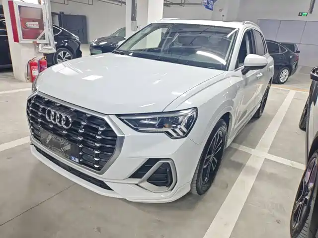 Audi Q3 35 TFSI, Актив, Спорт