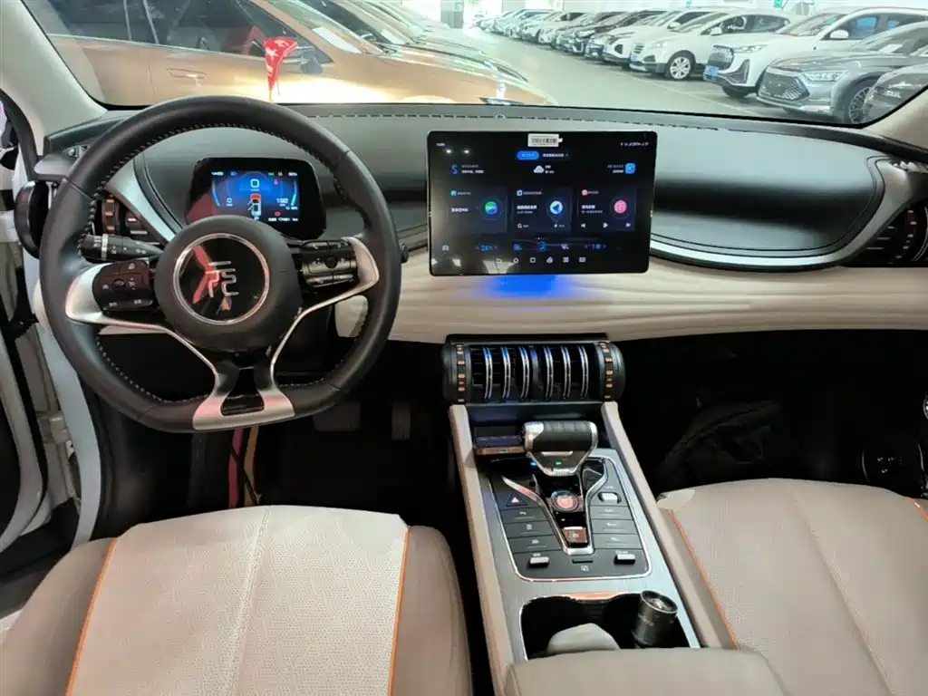 BYD Yuan PLUS 2024 Glory Edition 510KM Leading фото 10