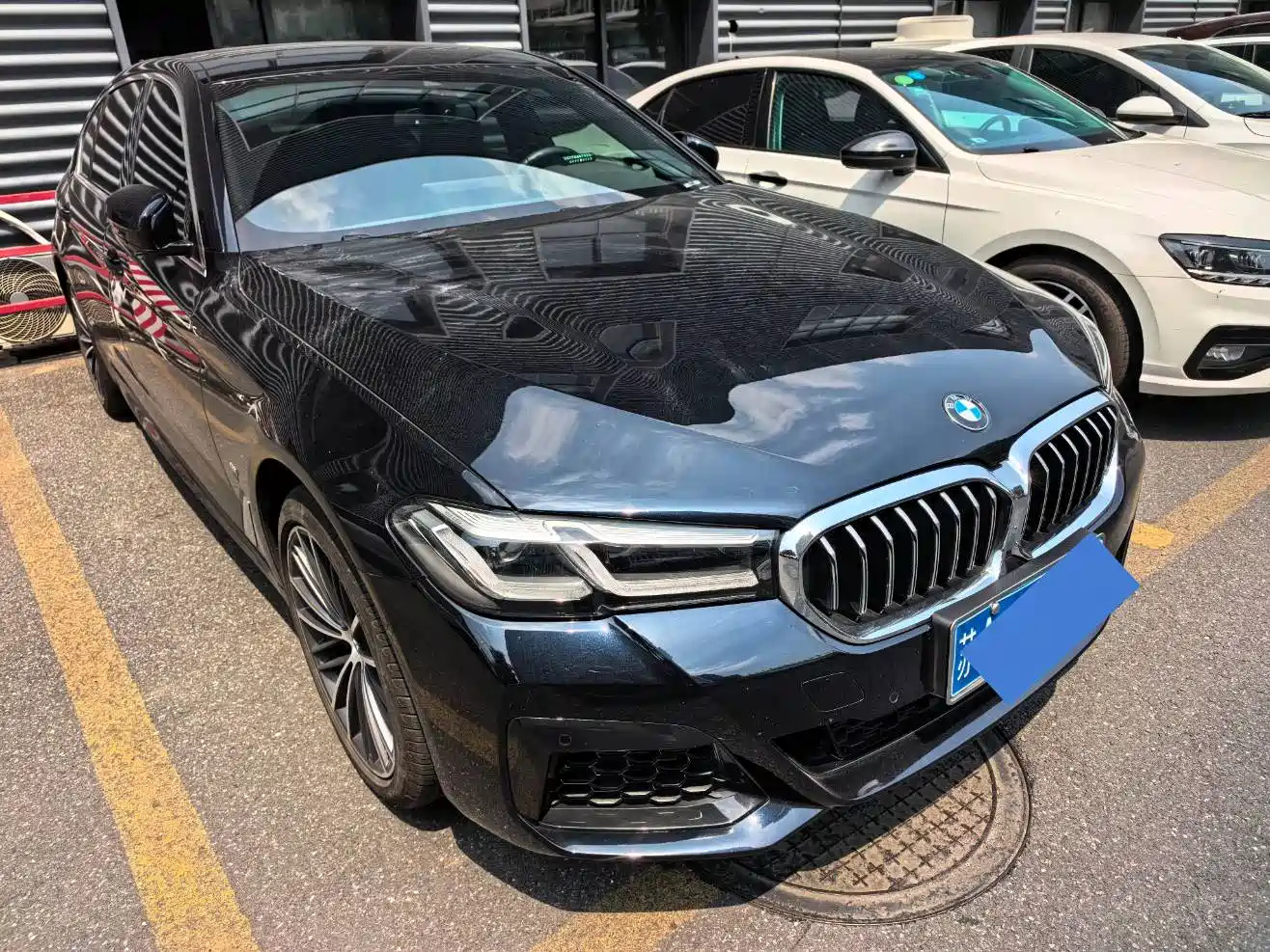 BMW 5 Series 2023 Facelift 530Li Leading M Sport Package фото 3