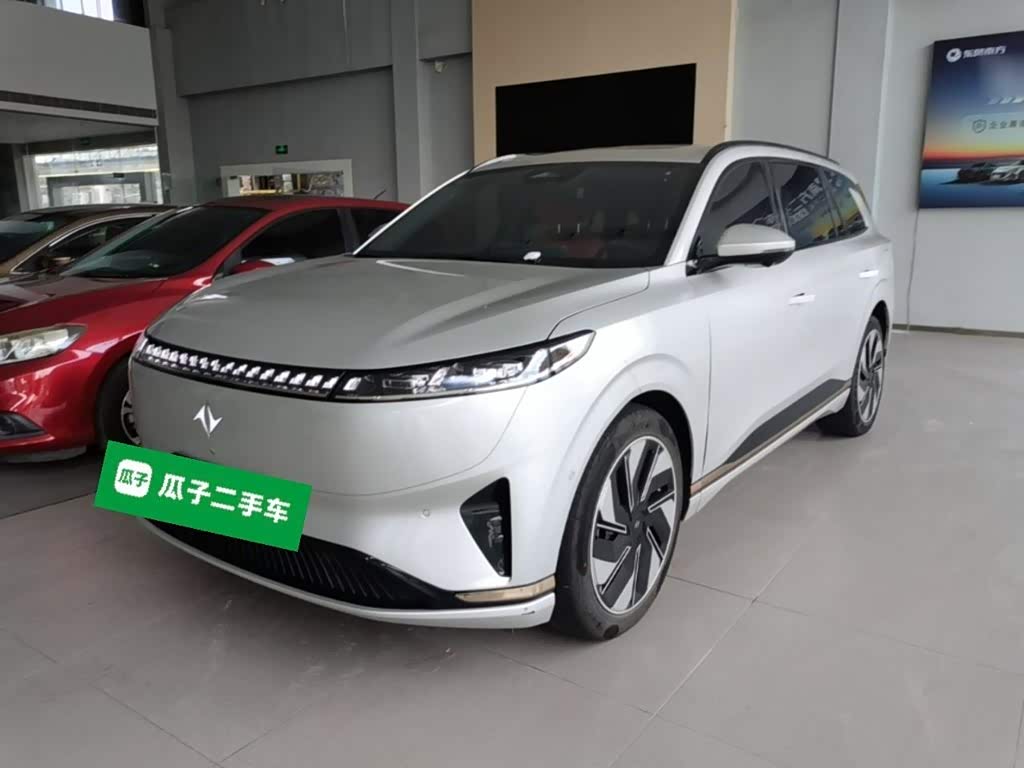 Dongfeng Yipai eπ008