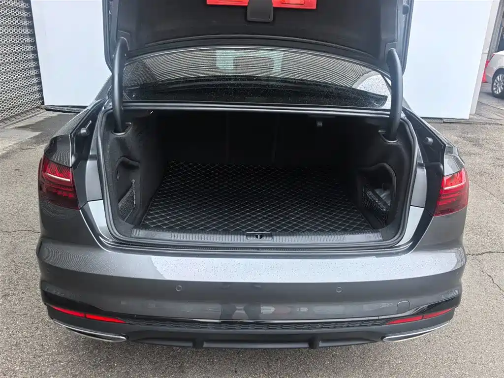 Audi A4L 2024 40 TFSI Luxury Dynamic фото 14