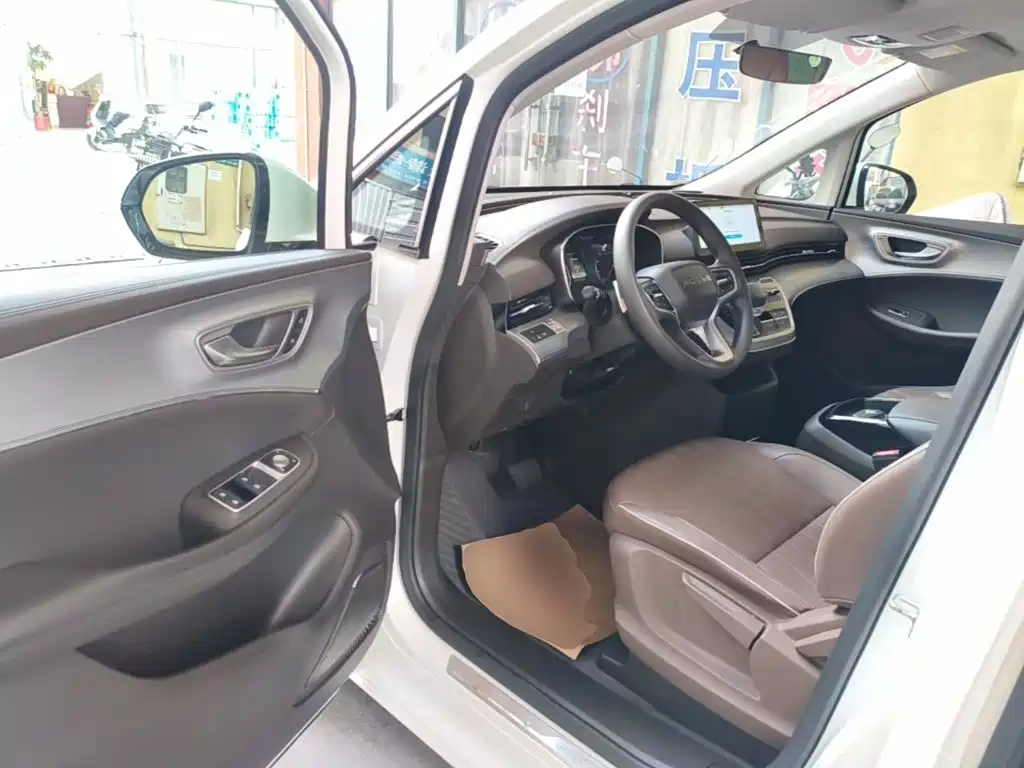 Roewe iMAX8 2024 2023 400TGI Comfort Edition