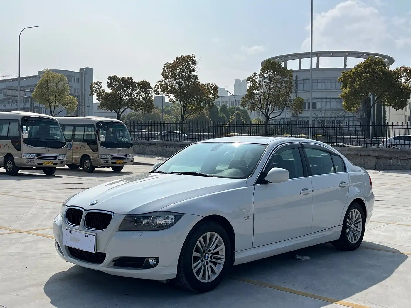 Фото 2 - BMW 3 Series