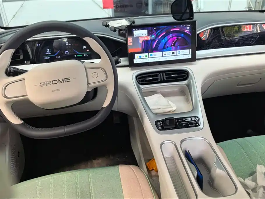 Geely Galaxy Starry Wish 2025 310km Youth Edition фото 12