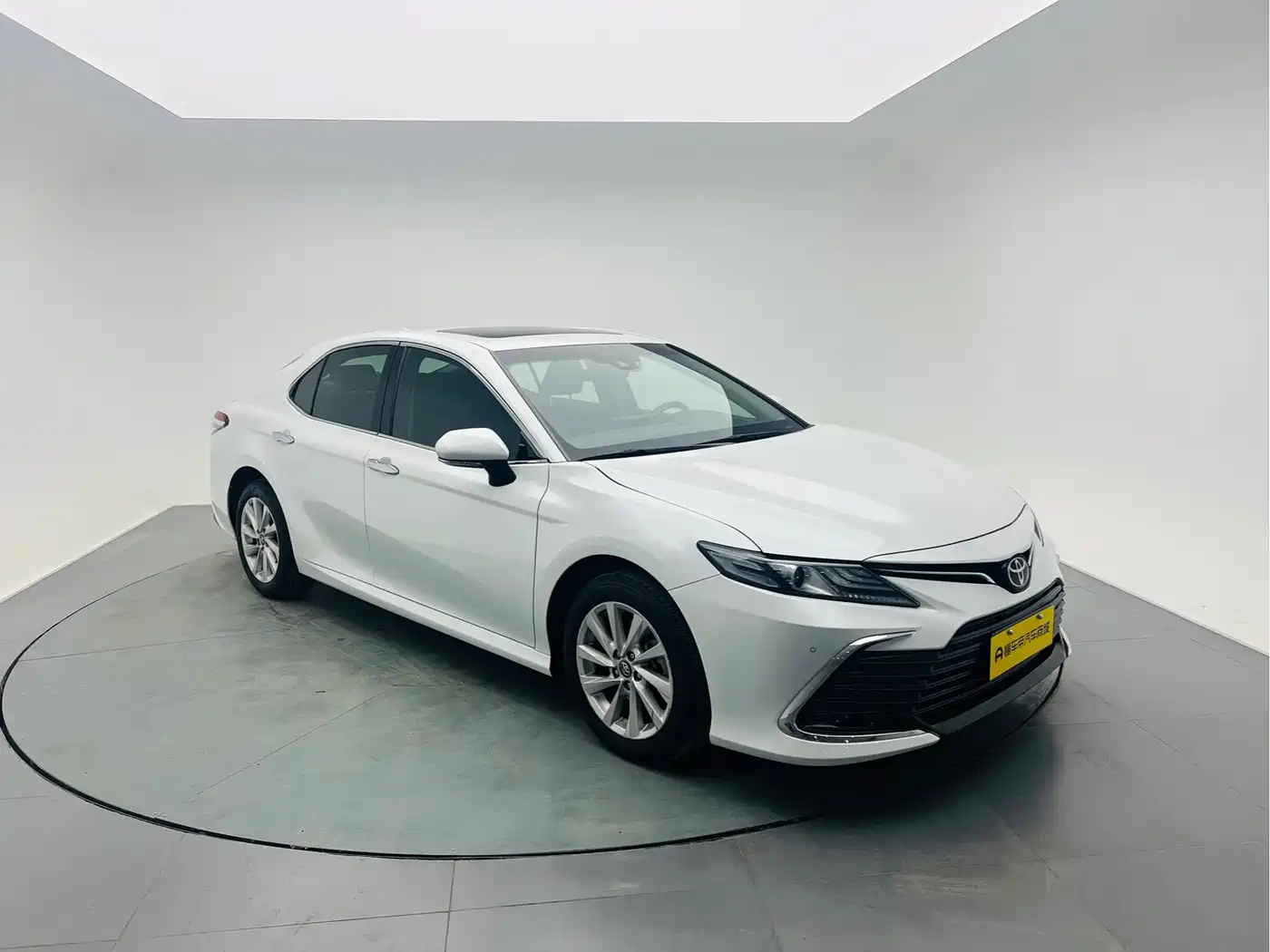 Toyota Camry 2021 2.0G Luxury Edition фото 3