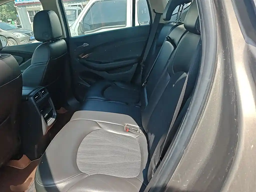 Buick Envision Plus 2018 20T 2WD Leading фото 17