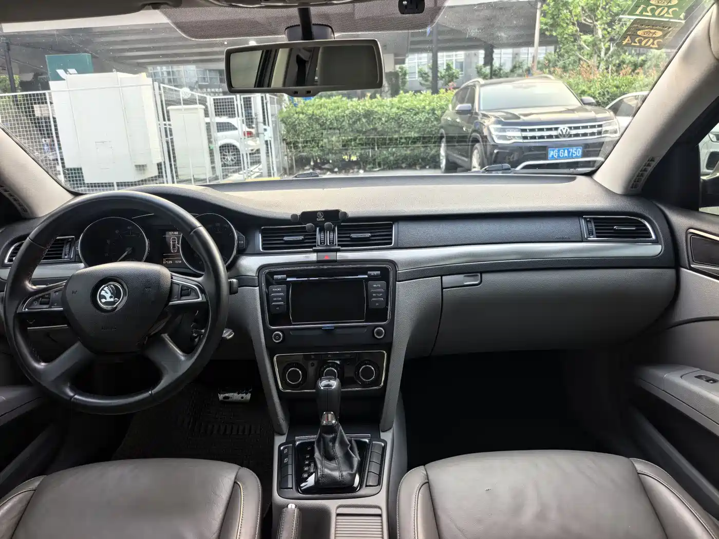 Škoda Superb 2013 1.8TSI Automatic Elegance Edition фото 8