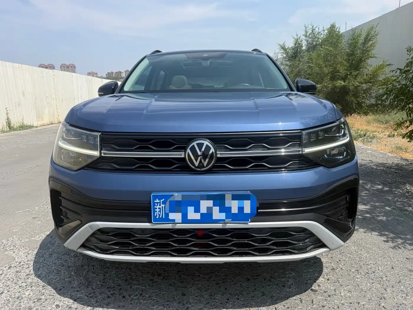 Photo 2 - Volkswagen Tharu