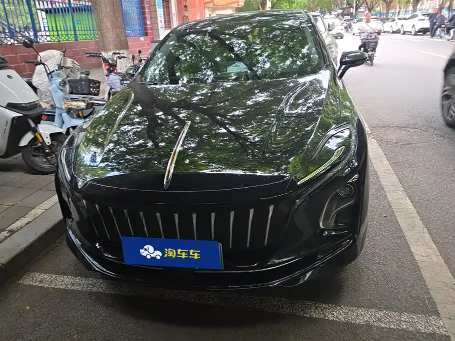 Hongqi E-QM5 2024 Model 610km PLUS фото 2
