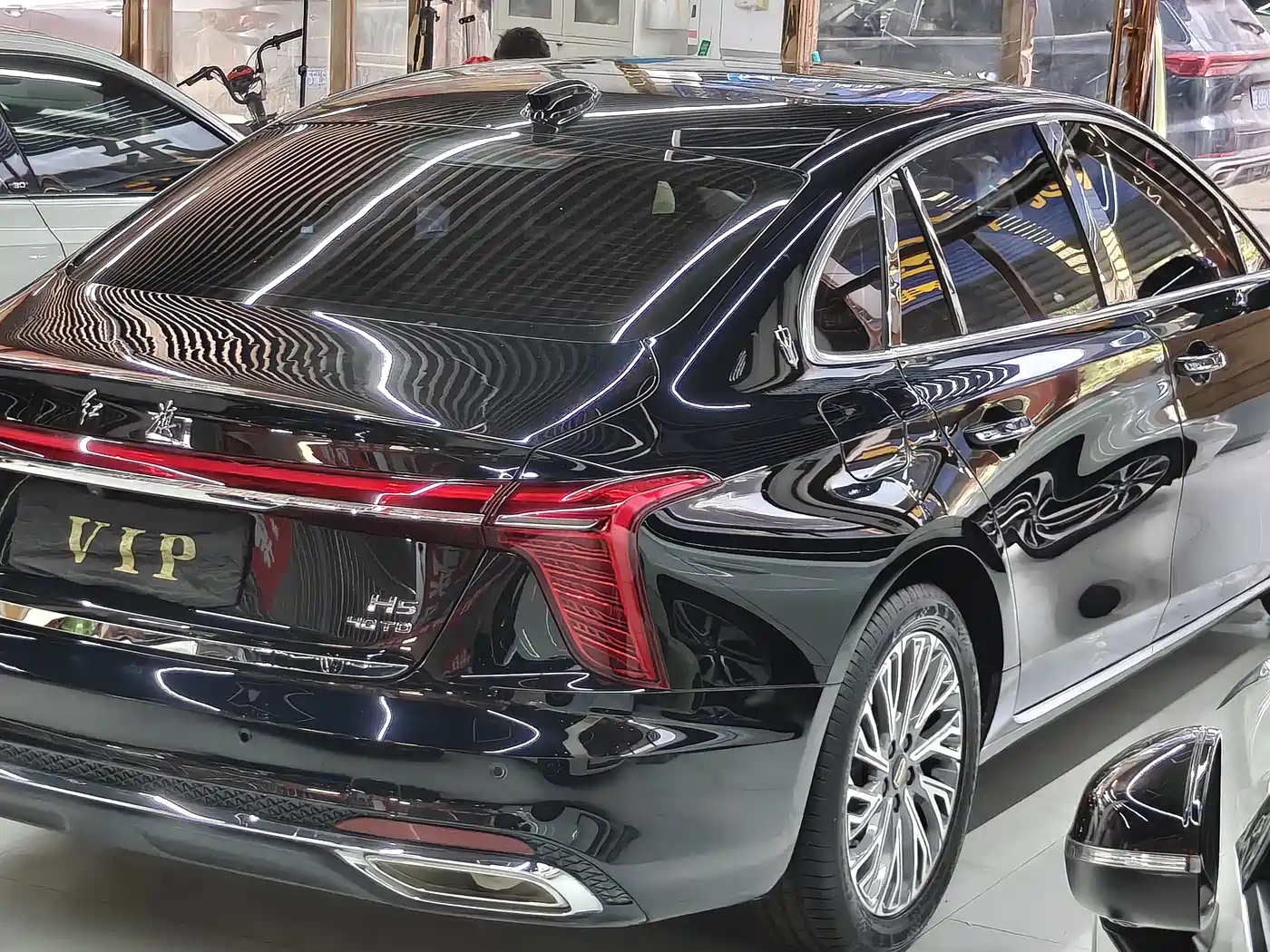 Hongqi H5 2023 2.0T Auto Smart Connect Flag Enjoy фото 6