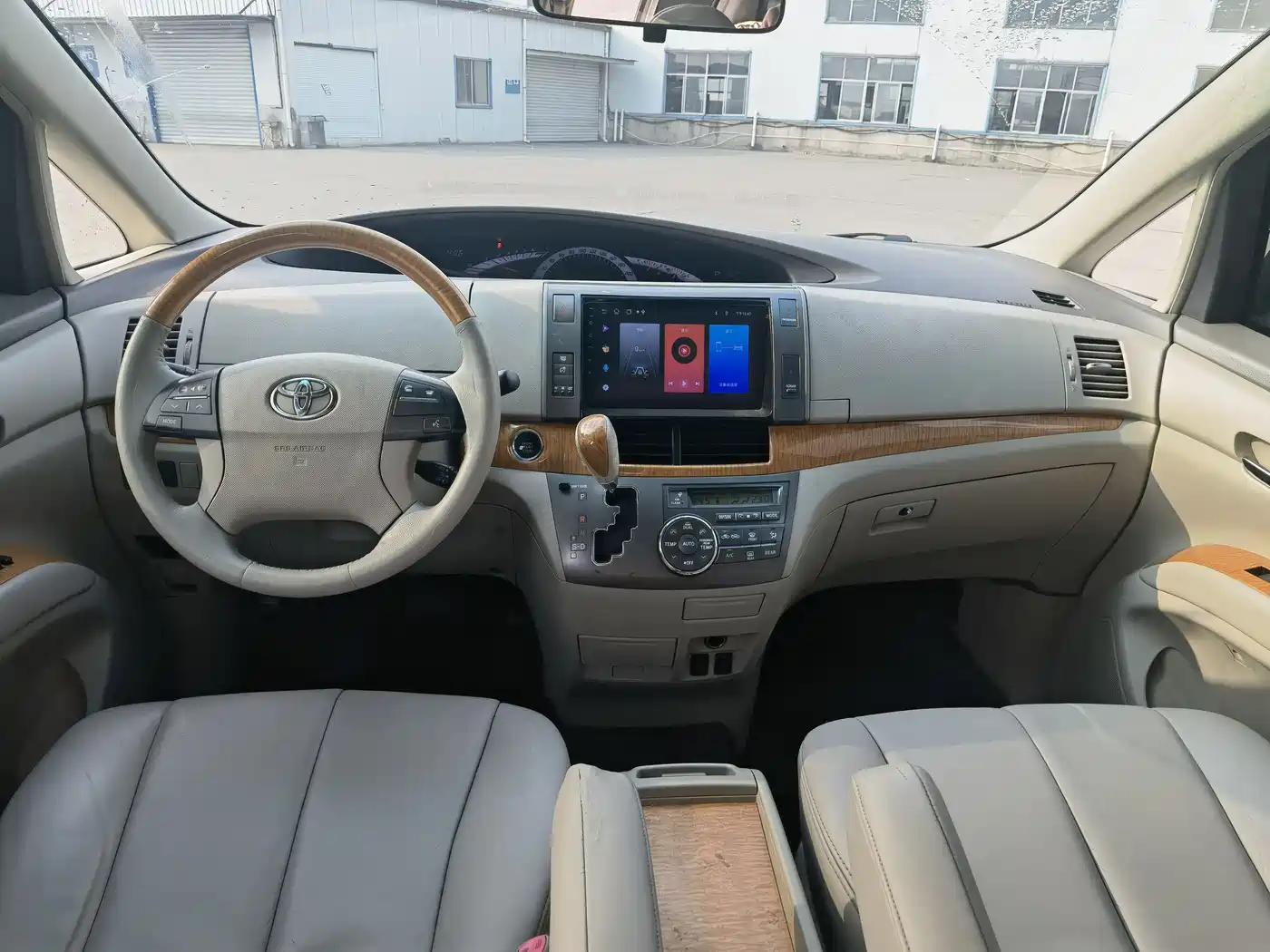 Toyota Previa 2012 2.4L 7-Seater Luxury Edition фото 22