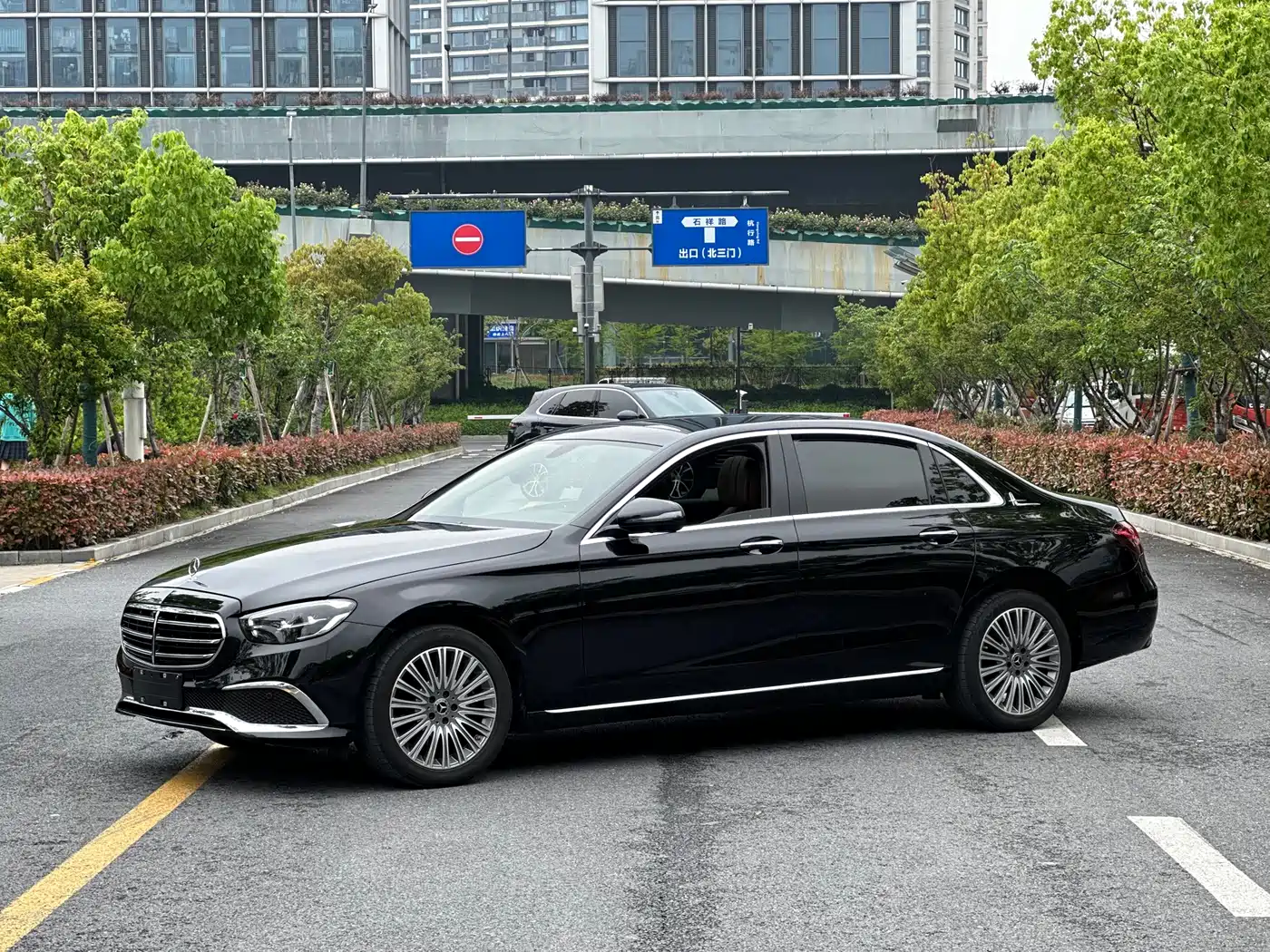  E CLASS