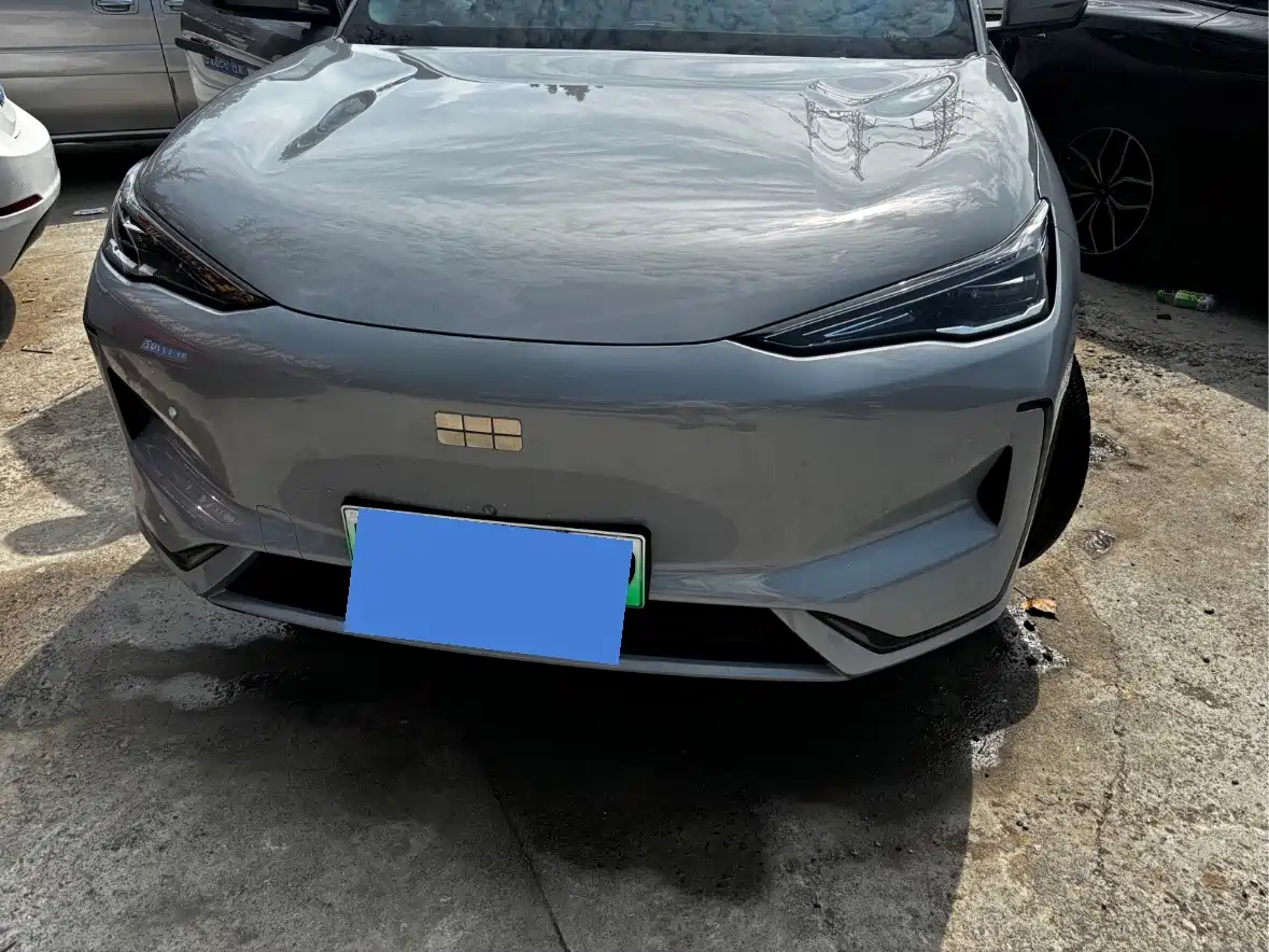 Фото 2 - Geely Galaxy Galaxy E5