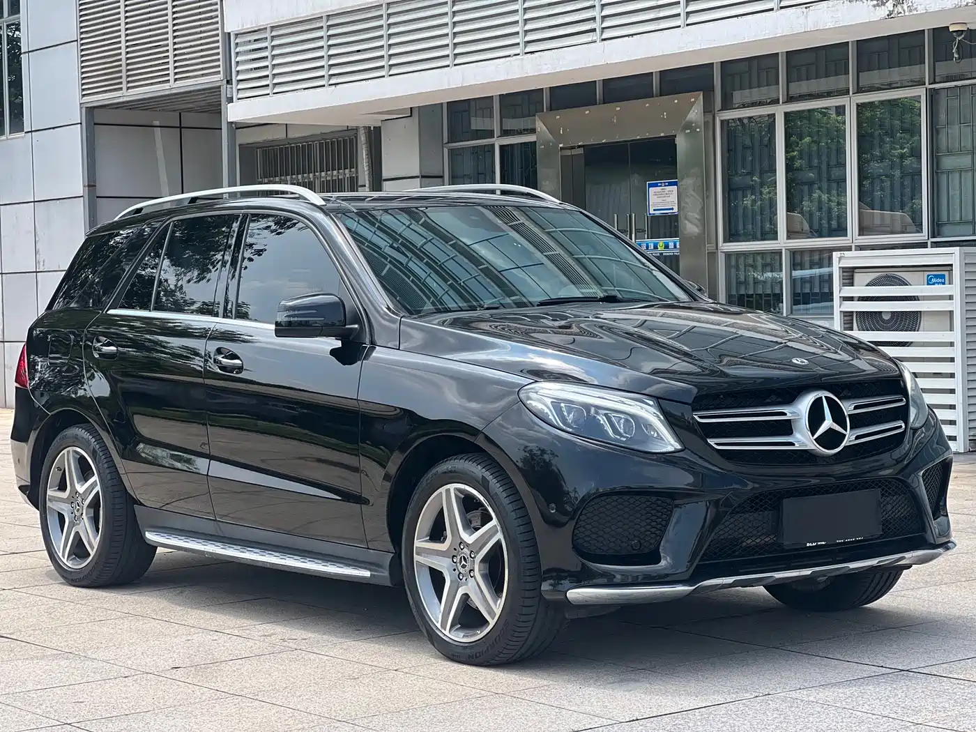 Mercedes-Benz GLE 2017 GLE 400 4MATIC фото 3