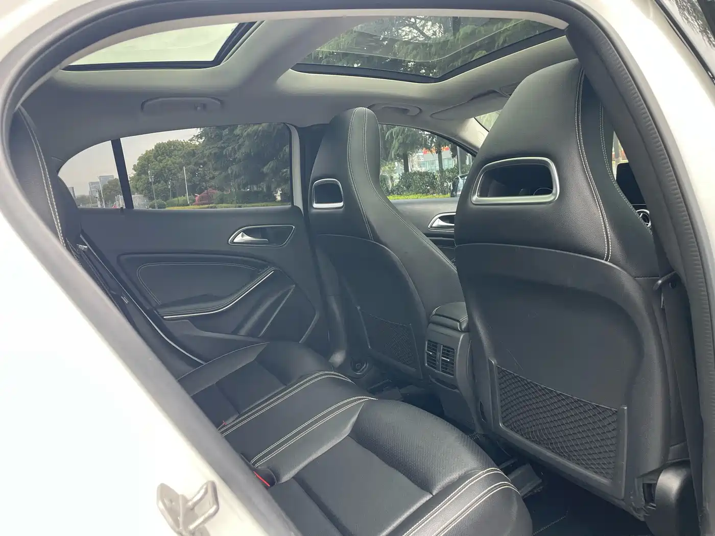 Mercedes-Benz GLA 2018 GLA 220 4MATIC Sport фото 12