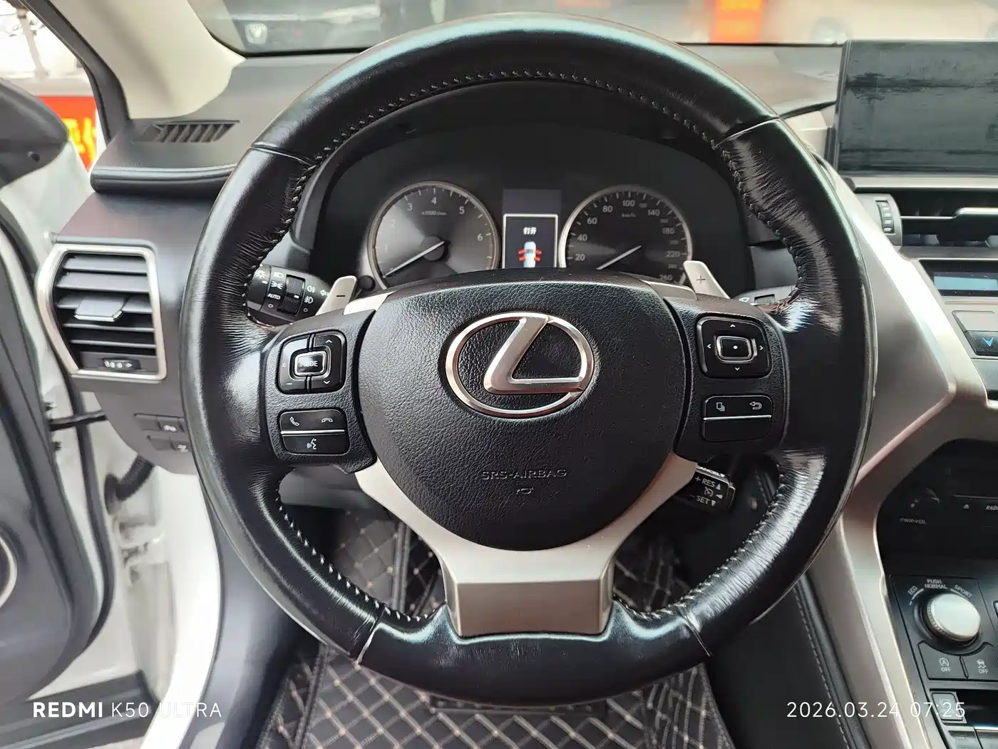 Lexus NX 2015 200t AWD F Sport фото 19