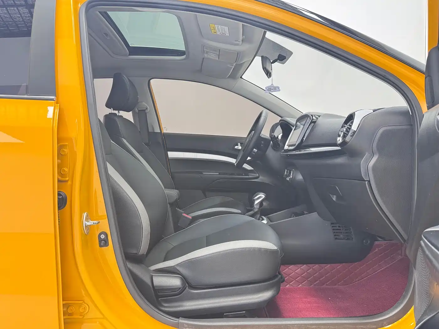Kia KX1 2021 1.4L CVT Fun Sunroof Version фото 12