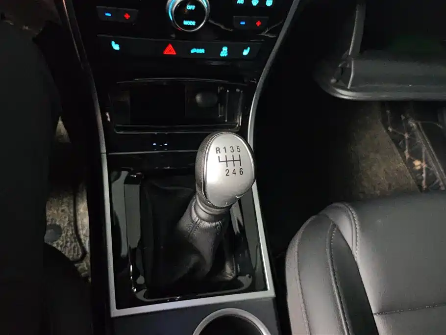 Haval H2 2017 Red Label 1.5T Manual 2WD Luxury фото 16