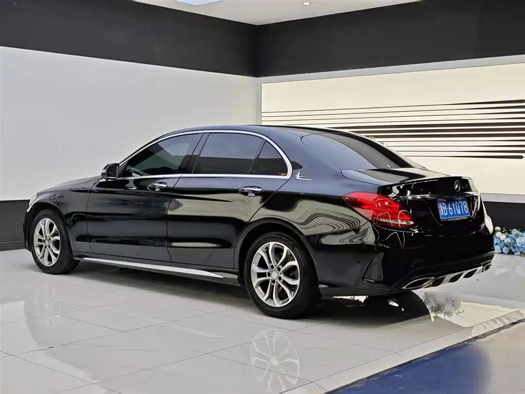 Mercedes-Benz C-Class 2015 Facelift C 200 L Sport фото 9