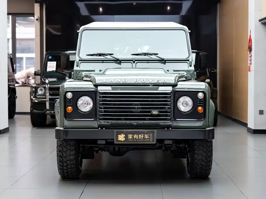 Фото 2 - Land Rover Defender