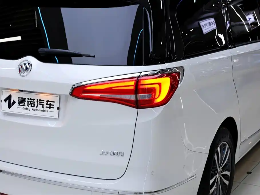 Buick GL8 2017 ES 28T Flagship China V фото 15