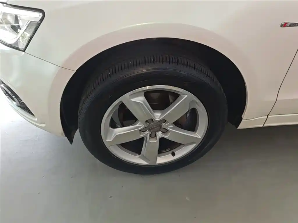 Audi Q5 2017 Plus 40 TFSI Technology фото 23