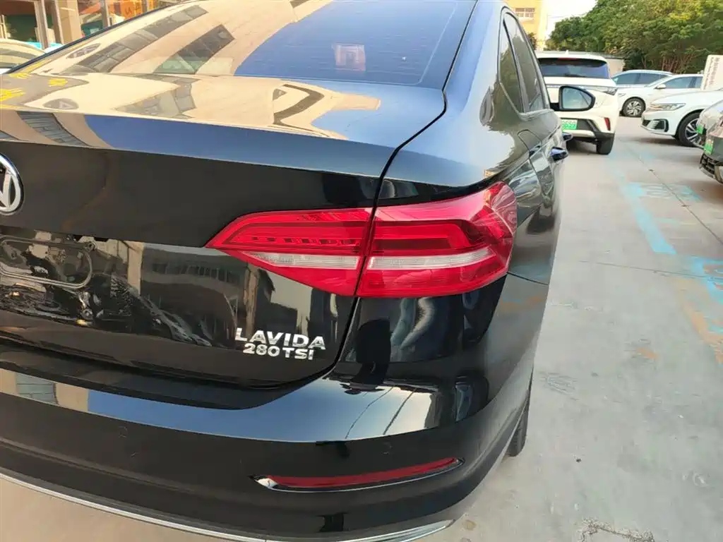 Volkswagen Lavida 2019 280TSI DSG Comfort Edition China VI фото 8