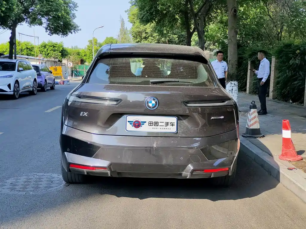 BMW iX 2023 2022 xDrive40