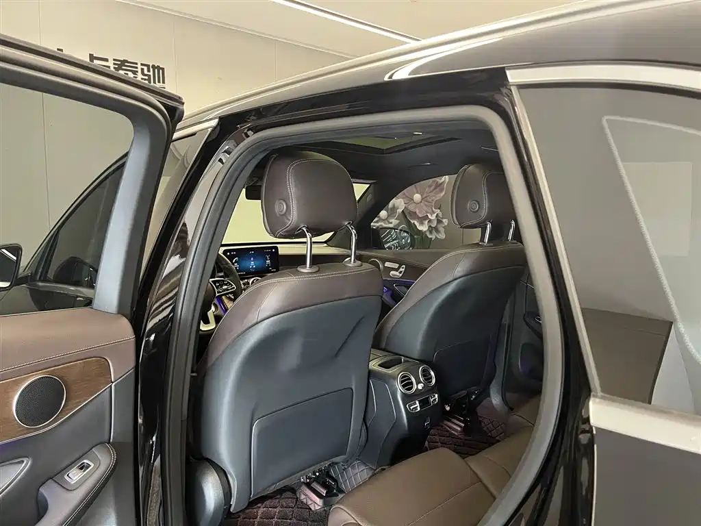 Mercedes-Benz GLC 2022 Facelift GLC 300 L 4MATIC Dynamic Collector's Edition фото 20