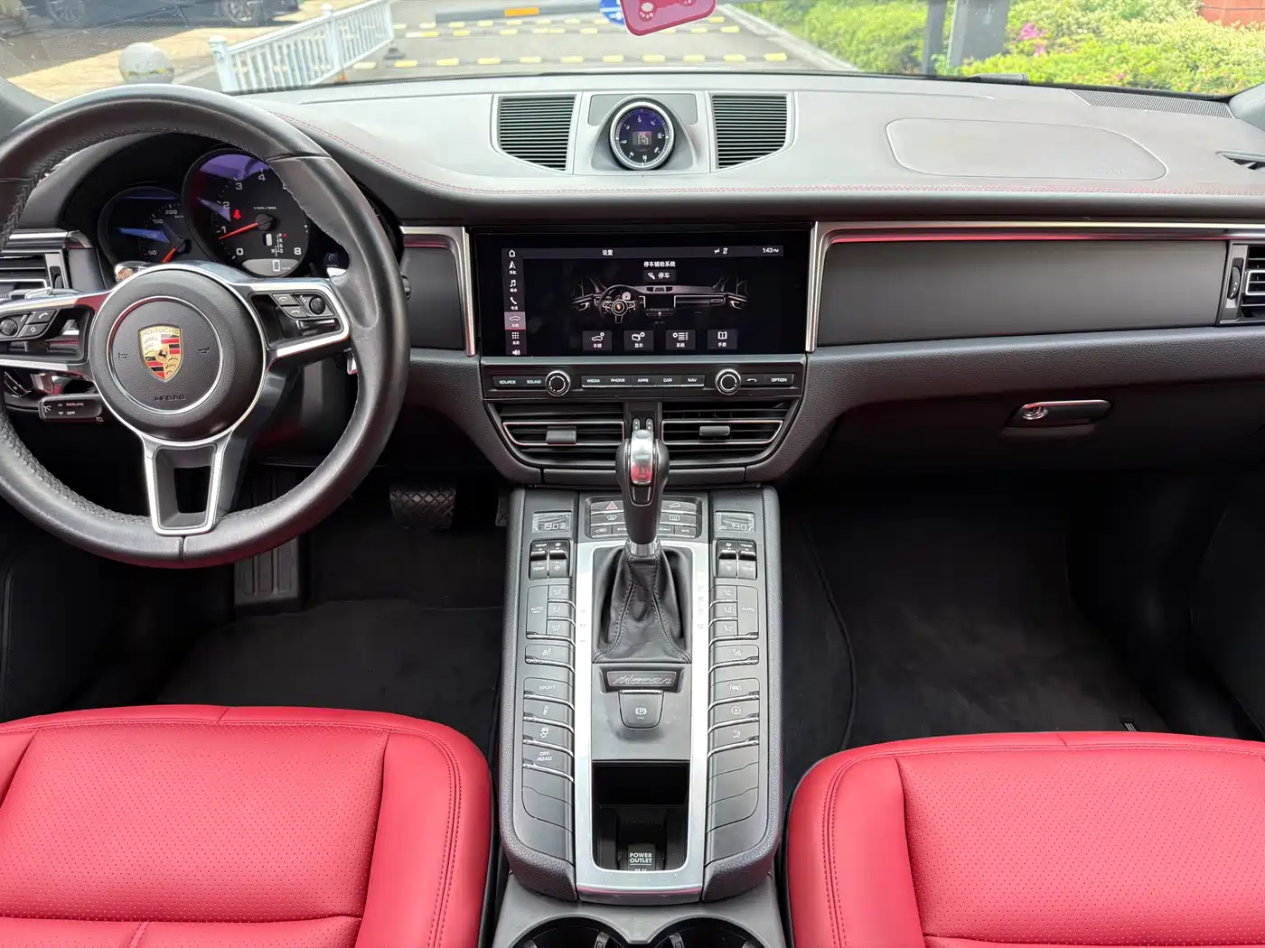 Porsche Macan 2021 Macan 2.0T фото 9