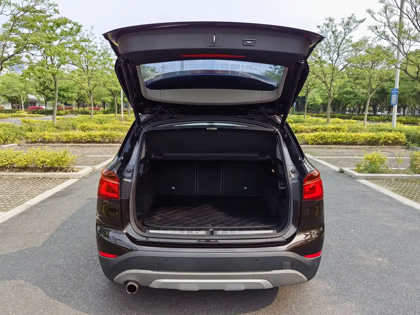 BMW X1 2018 xDrive20Li Premium Model фото 20