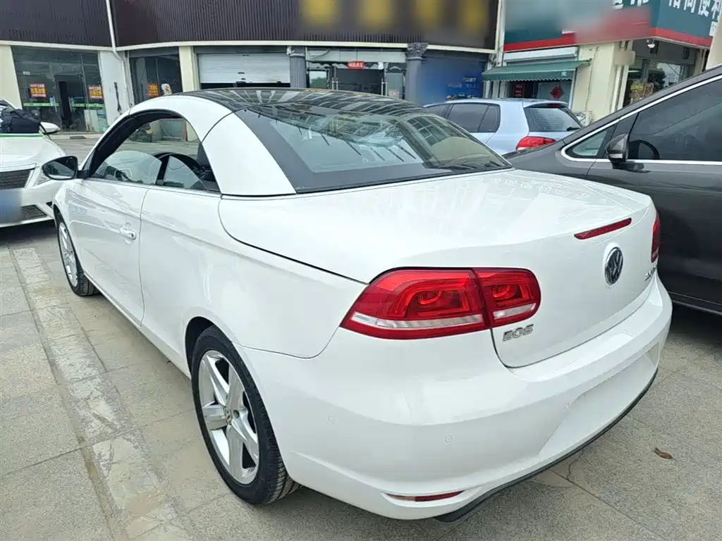 Volkswagen Eos 2011 Model 2.0TSI фото 23