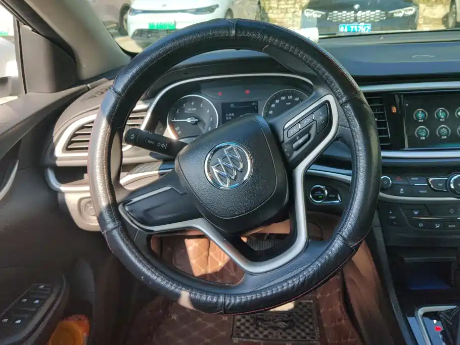 Фото 15 - Buick Excelle