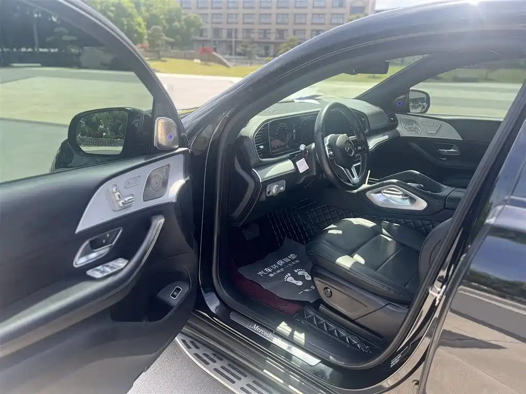 Mercedes-Benz GLE Coupe 2022 Facelift GLE 450 4MATIC Coupe SUV Fashion фото 3