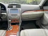 Фото 11 - Toyota Camry