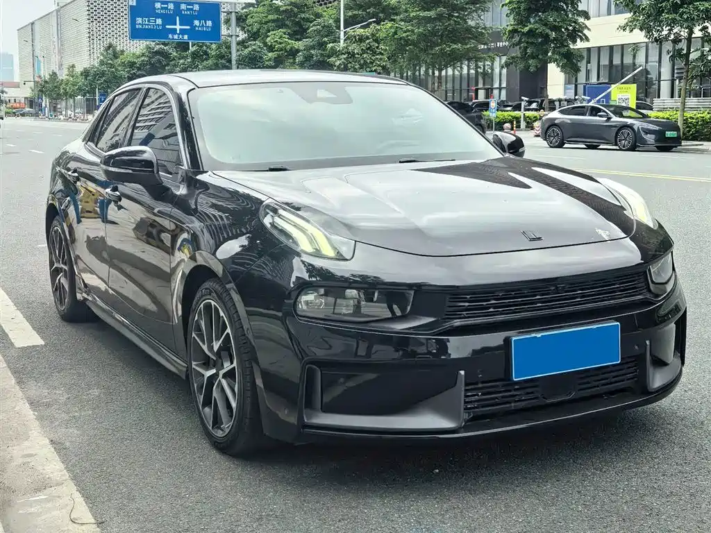 Lynk & Co 03 2018 1.5TD DCT Power Pro Version China V фото 3