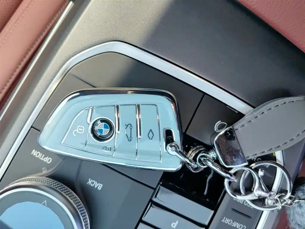 BMW i3 2025 eDrive 35 L фото 9