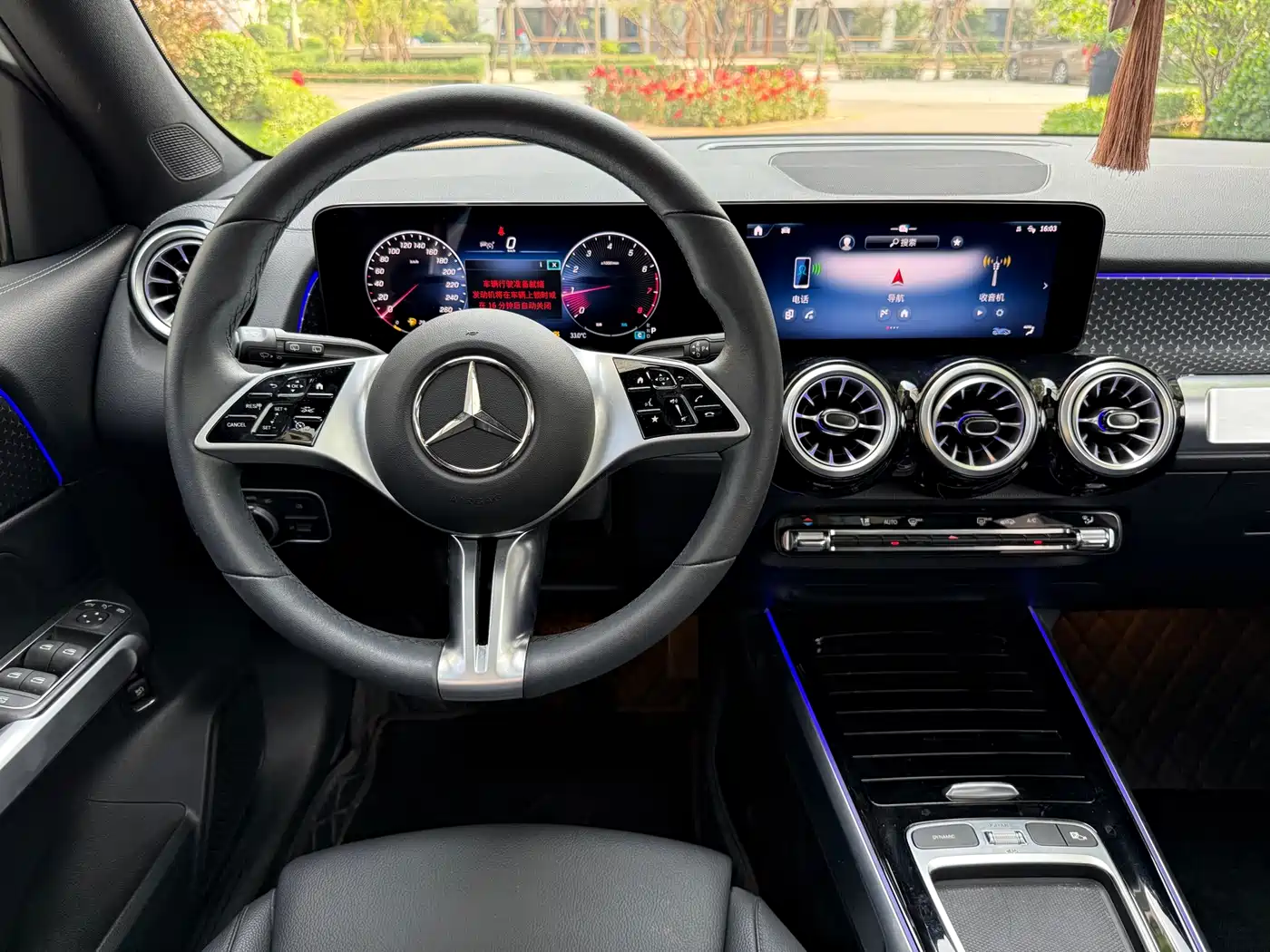 Mercedes-Benz GLB 2024 Facelift GLB 220 Dynamic фото 10