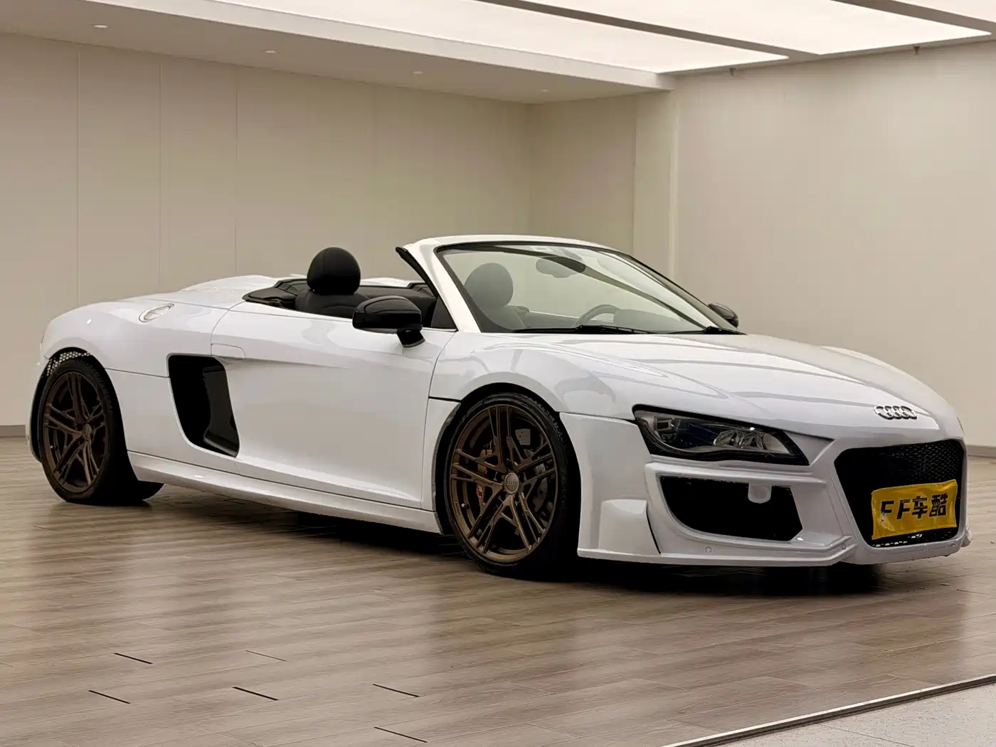 Audi R8 2011 Spyder 5.2 FSI quattro фото 3